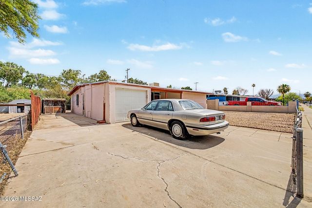 4225 E 31st Street, Tucson, AZ 85711