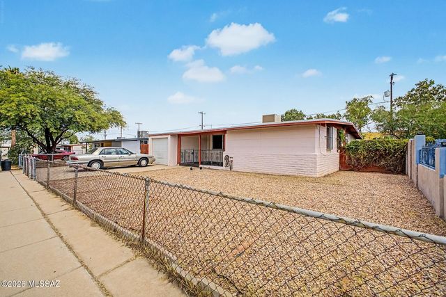 4225 E 31st Street, Tucson, AZ 85711