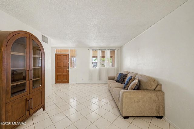4225 E 31st Street, Tucson, AZ 85711