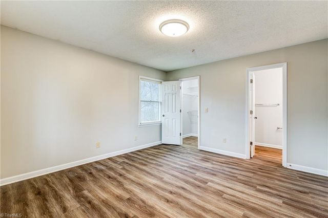 5934 Friendly Avenue K, Greensboro, NC 27410