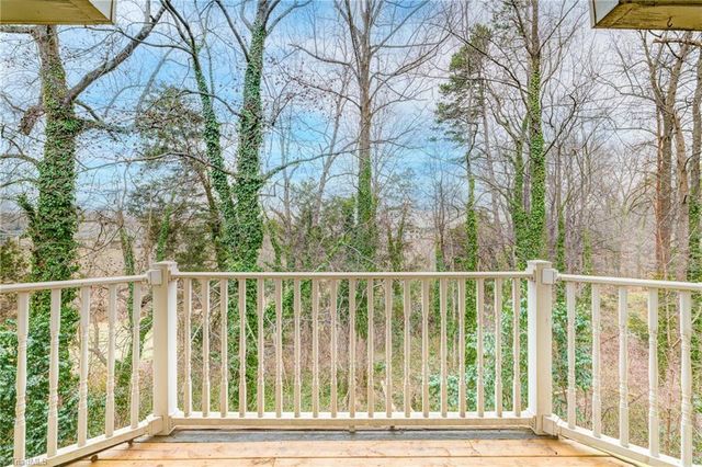 5934 Friendly Avenue K, Greensboro, NC 27410