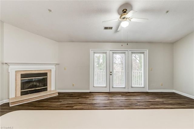 5934 Friendly Avenue K, Greensboro, NC 27410