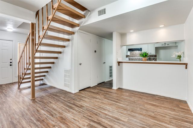 3121 Park Lane 1129, Dallas, TX 75220