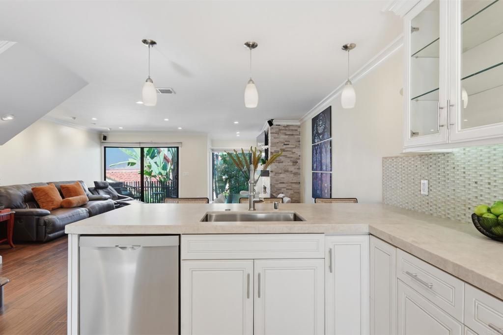 1907 Estrella De Mar Court A, Carlsbad, CA 92009 — photo 2