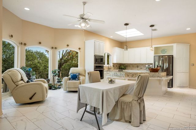 305 Spanish Pass, Boerne, TX 78006