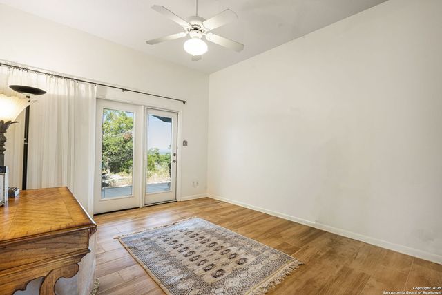 305 Spanish Pass, Boerne, TX 78006