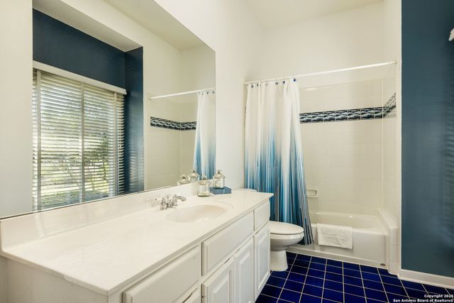 305 Spanish Pass, Boerne, TX 78006