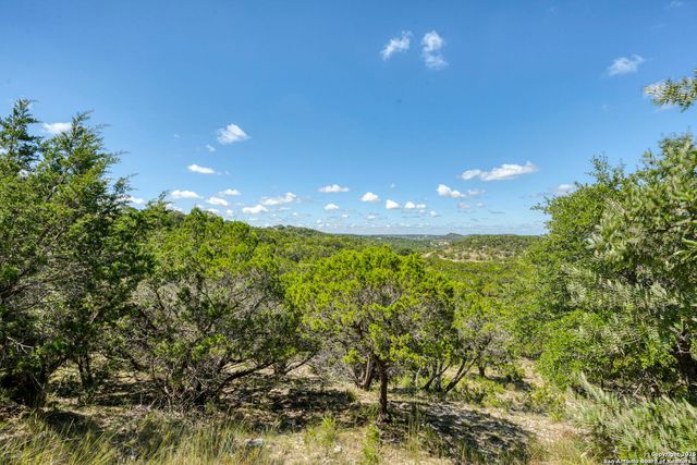 305 Spanish Pass, Boerne, TX 78006