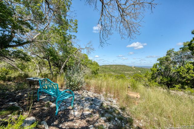 305 Spanish Pass, Boerne, TX 78006