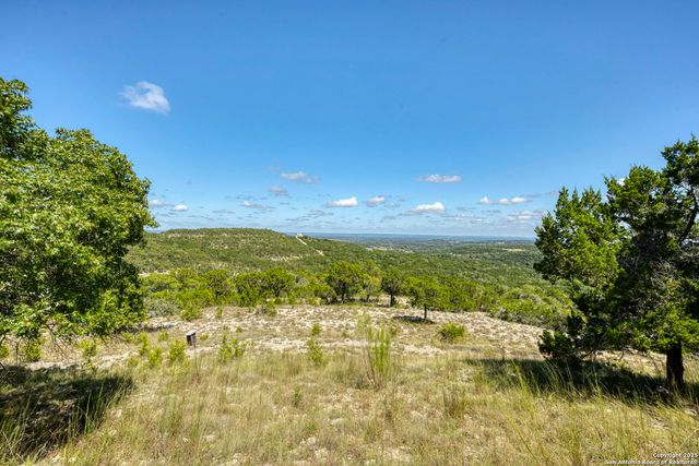 305 Spanish Pass, Boerne, TX 78006
