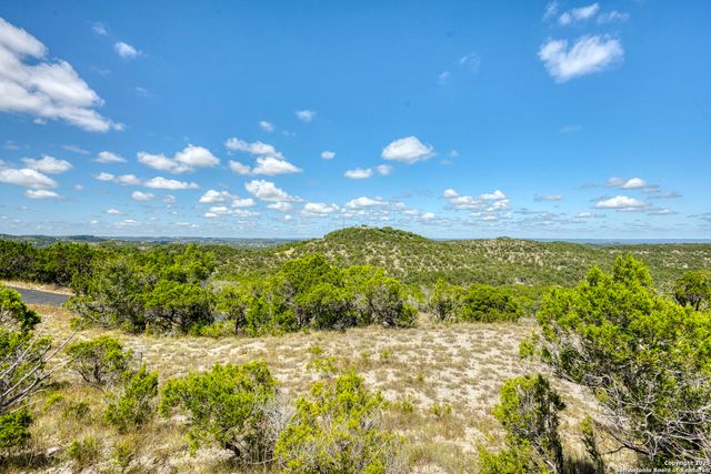305 Spanish Pass, Boerne, TX 78006