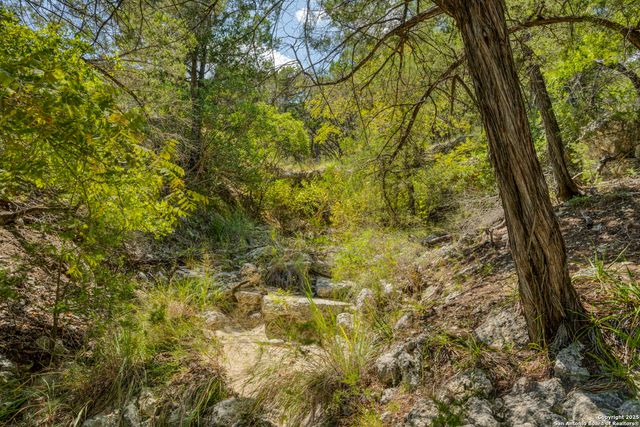 305 Spanish Pass, Boerne, TX 78006