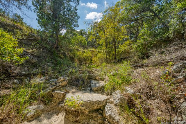 305 Spanish Pass, Boerne, TX 78006