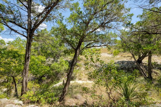 305 Spanish Pass, Boerne, TX 78006