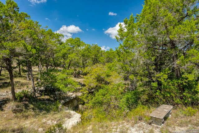 305 Spanish Pass, Boerne, TX 78006