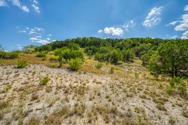 305 Spanish Pass, Boerne, TX 78006