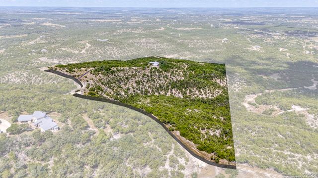 305 Spanish Pass, Boerne, TX 78006