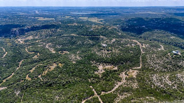 305 Spanish Pass, Boerne, TX 78006