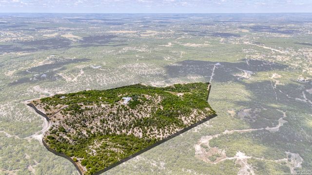 305 Spanish Pass, Boerne, TX 78006