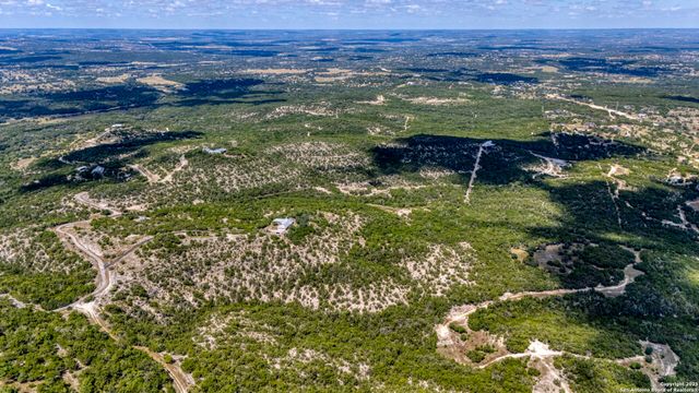 305 Spanish Pass, Boerne, TX 78006