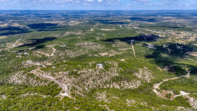 305 Spanish Pass, Boerne, TX 78006