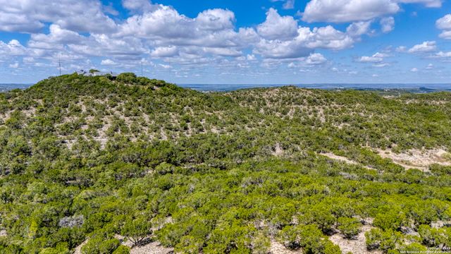 305 Spanish Pass, Boerne, TX 78006
