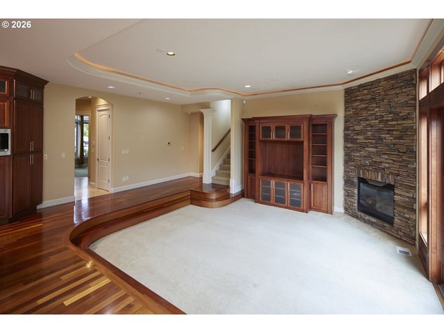15236 Nw RED CEDAR Ct, Portland, OR 97231