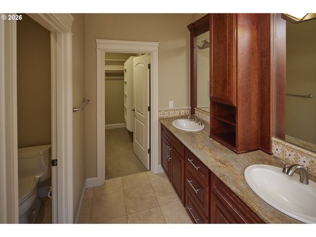 15236 Nw RED CEDAR Ct, Portland, OR 97231
