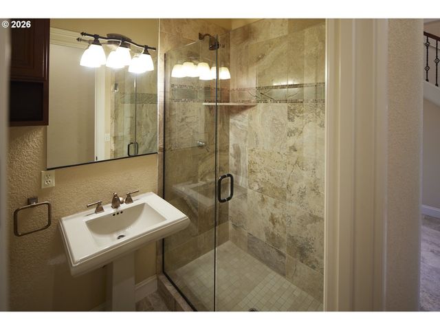 15236 Nw RED CEDAR Ct, Portland, OR 97231