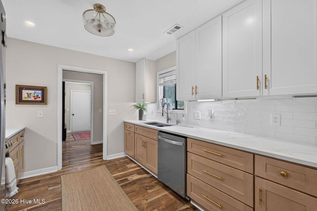 2016 Maccumber Lane, Wilmington, NC 28403