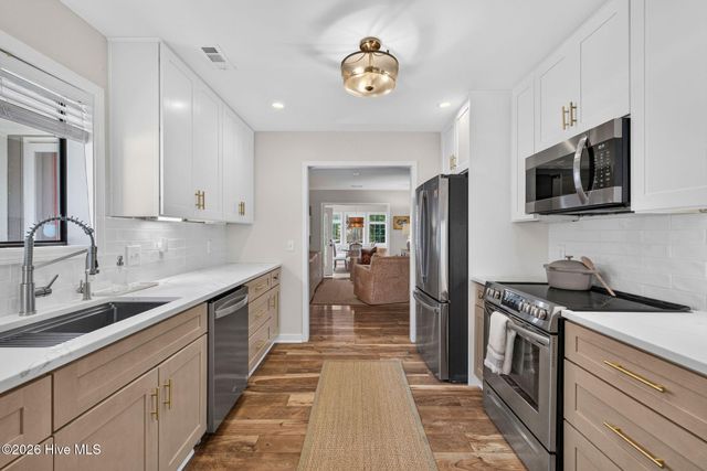 2016 Maccumber Lane, Wilmington, NC 28403