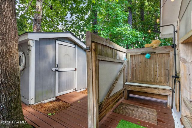 2016 Maccumber Lane, Wilmington, NC 28403