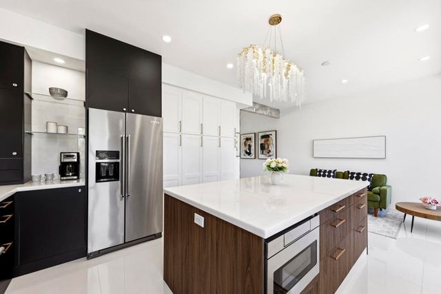 552 Desert West Drive, Rancho Mirage, CA 92270