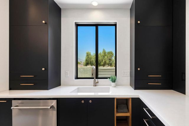 552 Desert West Drive, Rancho Mirage, CA 92270