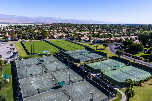 552 Desert West Drive, Rancho Mirage, CA 92270