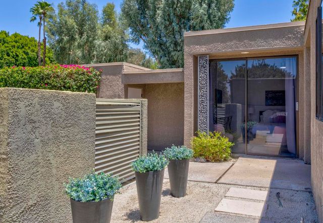 552 Desert West Drive, Rancho Mirage, CA 92270