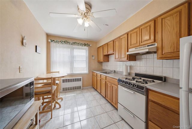 6110 76th Street, Middle Village, NY 11379