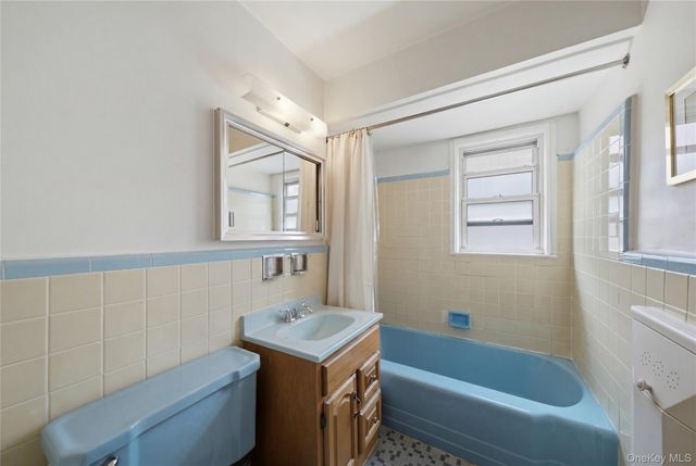 6110 76th Street, Middle Village, NY 11379