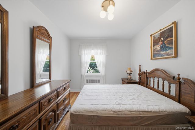 6110 76th Street, Middle Village, NY 11379
