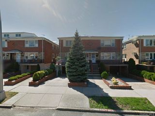 6110 76th Street, Middle Village, NY 11379