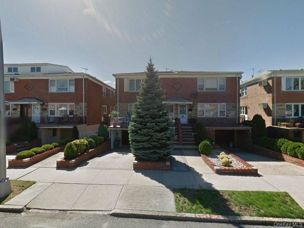 6110 76th Street, Middle Village, NY 11379