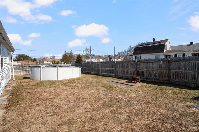 180 Grassmere Avenue, East Providence, RI 02914