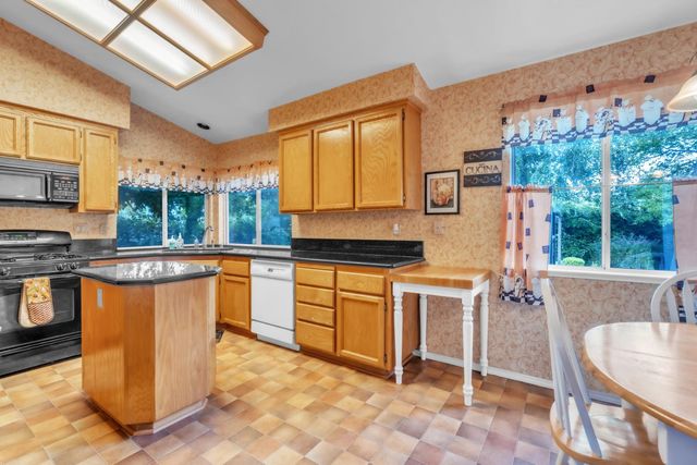 9025 Athelson Pl, Sacramento, CA 95829