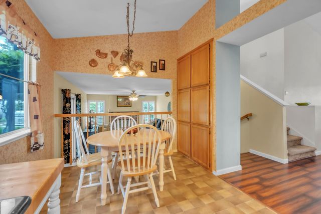 9025 Athelson Pl, Sacramento, CA 95829