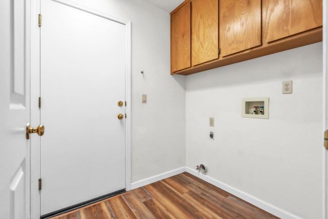 9025 Athelson Pl, Sacramento, CA 95829