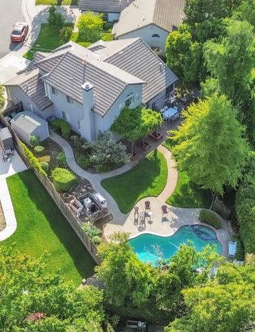 9025 Athelson Pl, Sacramento, CA 95829