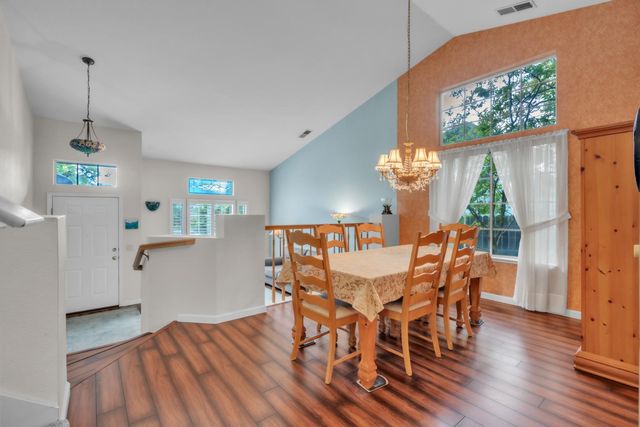 9025 Athelson Pl, Sacramento, CA 95829