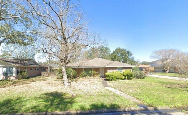 4502 Creekbend Drive, Houston, TX 77035