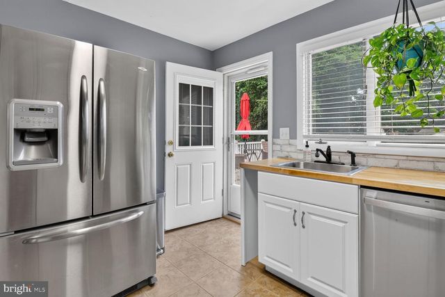 8214 W WEST END DR, Orchard Beach, MD 21226