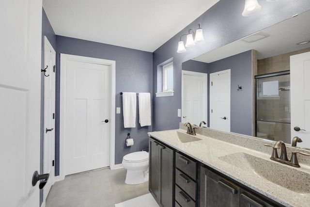 N61W13722 Weyer Farm DRIVE, Menomonee Falls, WI 53051